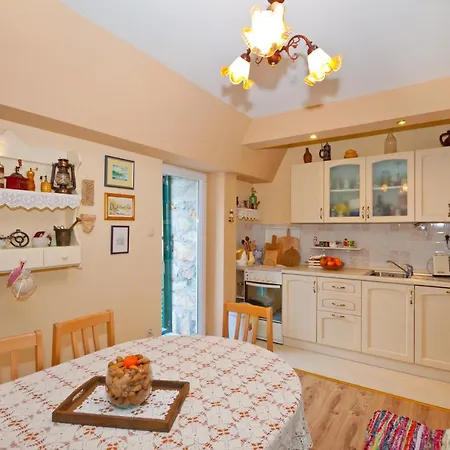 Holiday home Authentic Stone House Jeanette