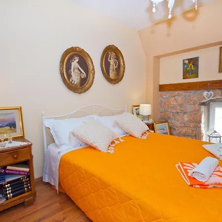 Holiday home Authentic Stone House Jeanette