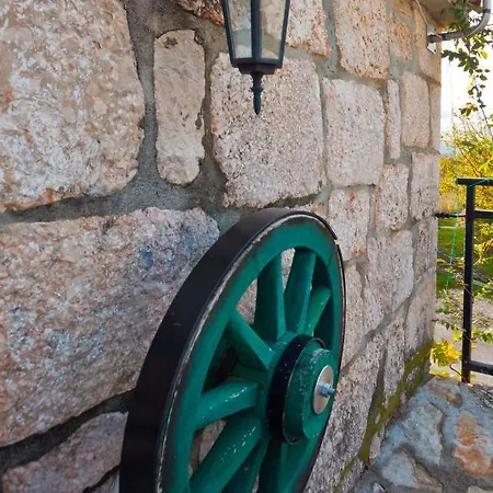 Authentic Stone House Jeanette Gljev