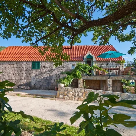 Holiday home Authentic Stone House Jeanette *